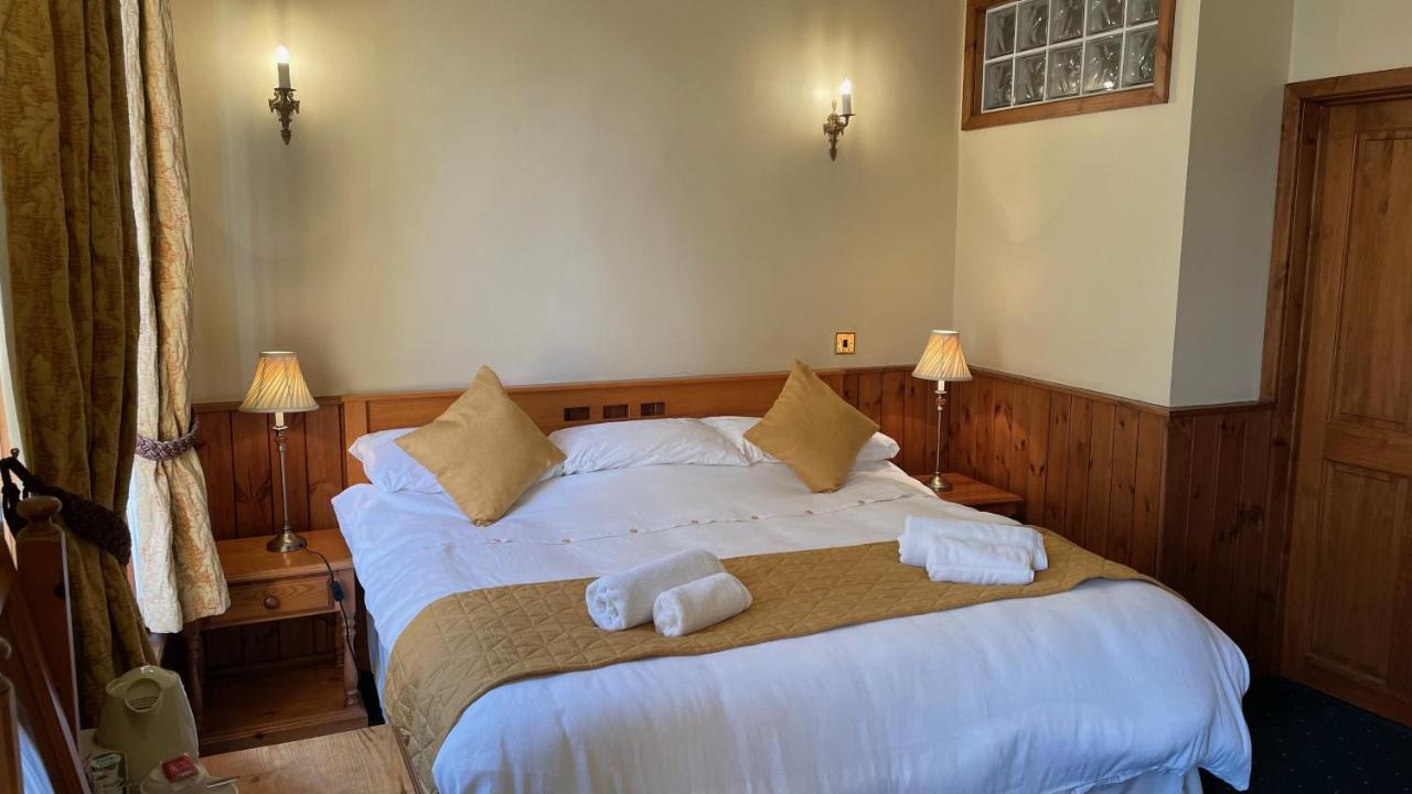 Crown Hotel 다우넘 마켓 외부 사진
